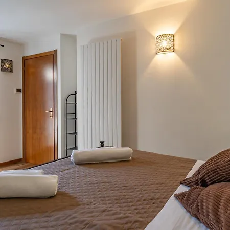 La Corte Della Casera Affittacamere